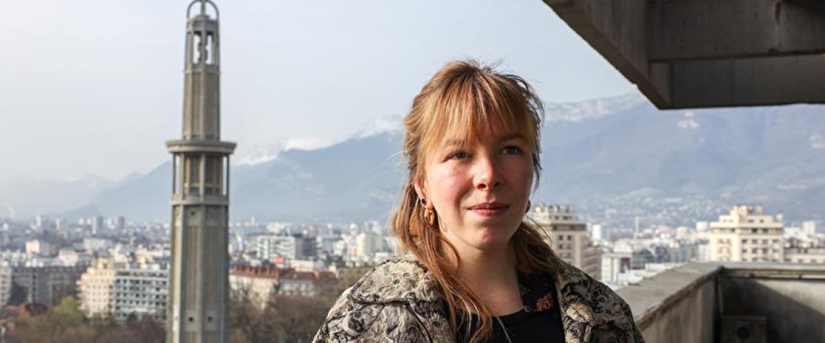 GRENOBLE : L’autrice Louise Rose en résidence pour trois mois de rencontres et d’écriture