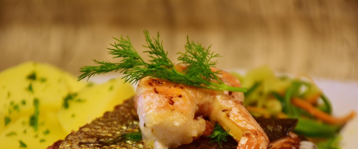 LES RECETTES DE FRANCIS: Saumon Grillé + Mangue + Aubergine + Amandes (4 personnes)