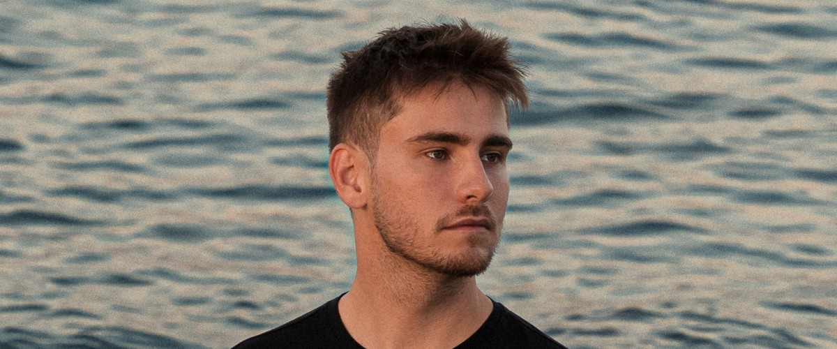  SAINT-MARTIN-D’HÈRES : Julien Lieb en séance de dédicaces chez Cultura pour son nouvel album