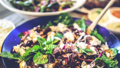 LES RECETTES DE FRANCIS : Salade d’Épinards aux Foies de Volaille (4 personnes)