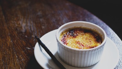LES RECETTES DE FRANCIS : Crème Brûlée aux Noix de Grenoble (6 personnes)