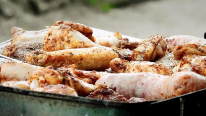 LES RECETTES DE FRANCIS : Cuisse de Poulet Farcie aux Girolles (4 personnes)